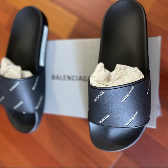 Balenciega Slides Made in Italy - Picture 3 of 6